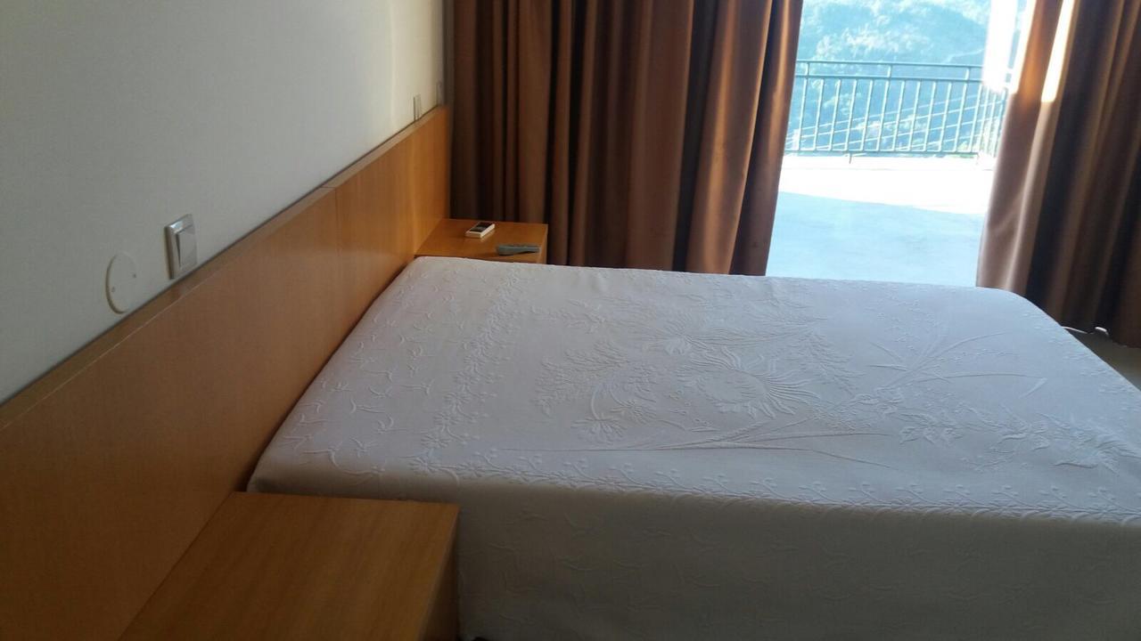 Alamela Refugio Do Geres Bed & Breakfast エクステリア 写真